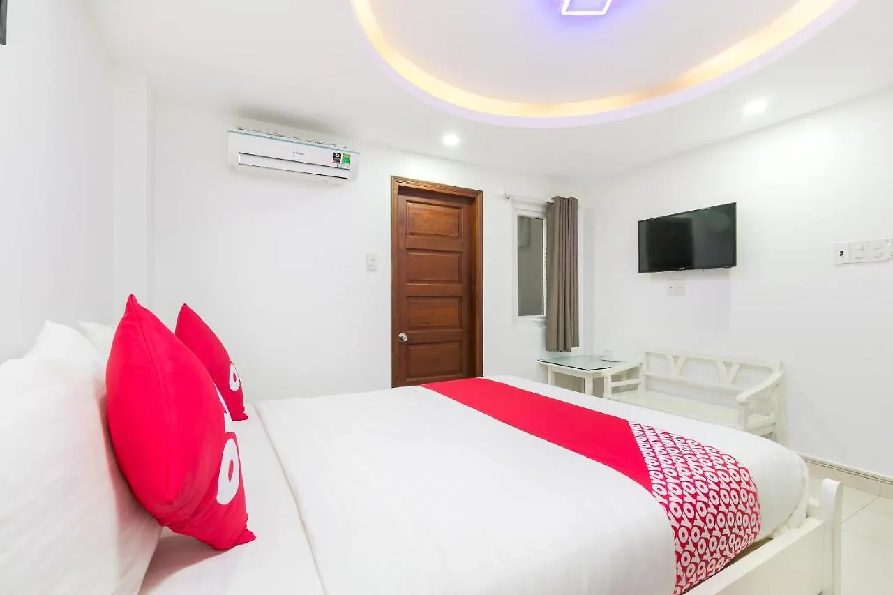 Oyo 652 Monaco Hotel Ho Chi Minh