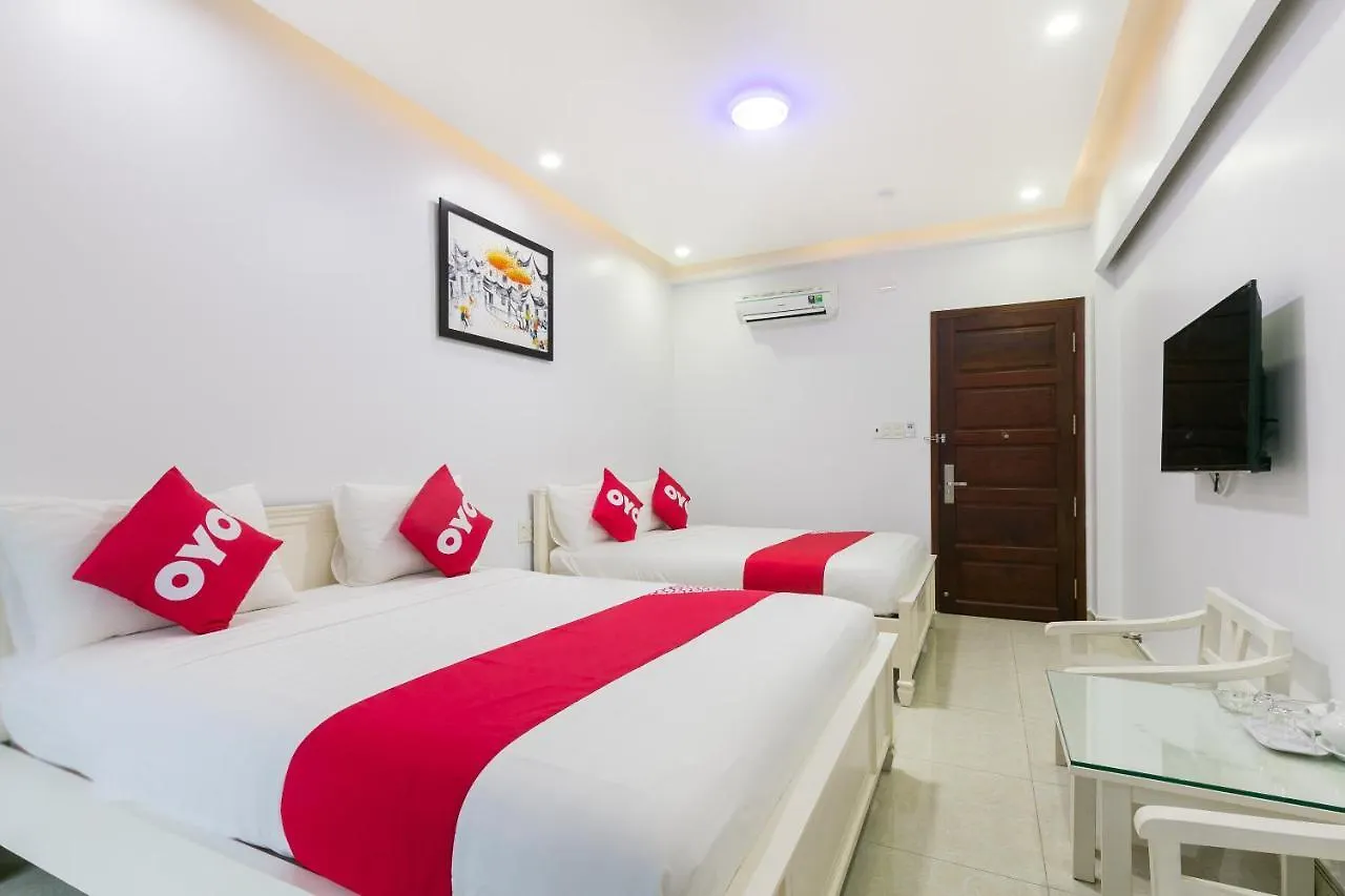 Oyo 652 Monaco Hotel Ho Chi Minh City