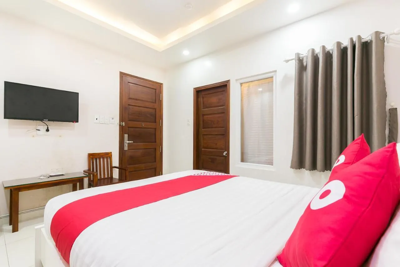 Oyo 652 Monaco Hotel Ho Chi Minh City
